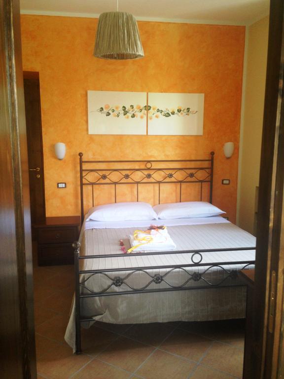 Al Casale Dei Nonni Bed & Breakfast Laureana Cilento Exterior photo